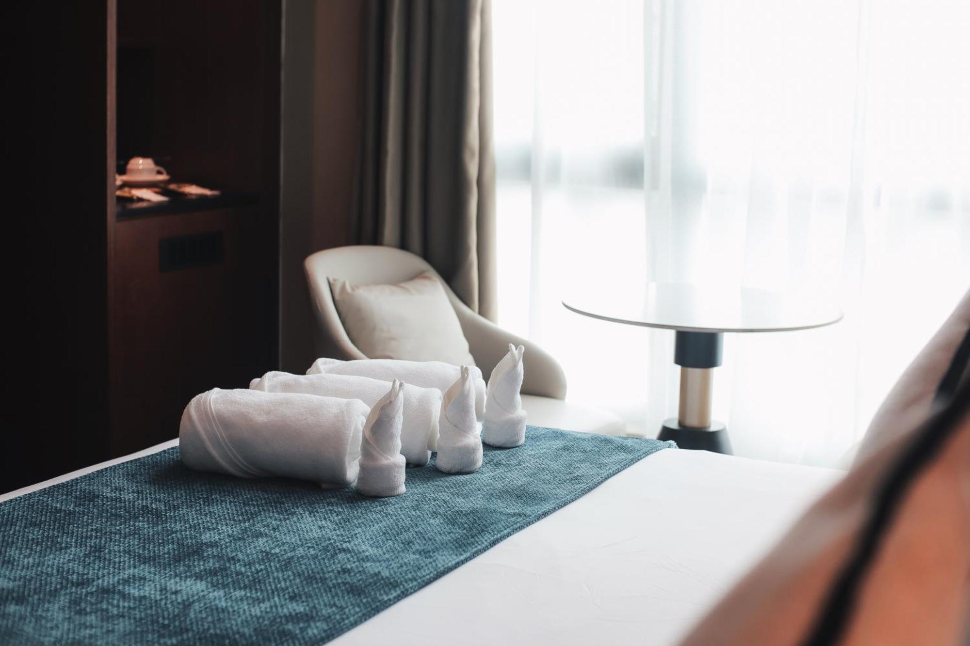 Hotel Moon
